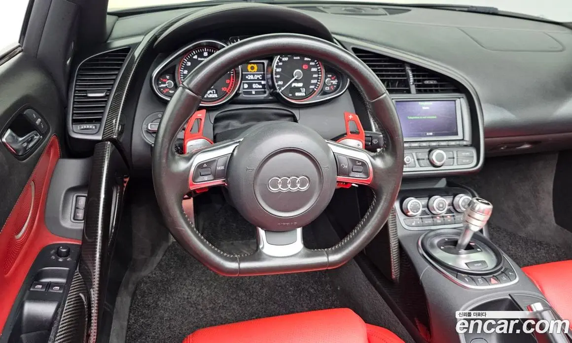 Audi R8 2012 5.2 автомат (гидро), фото 13