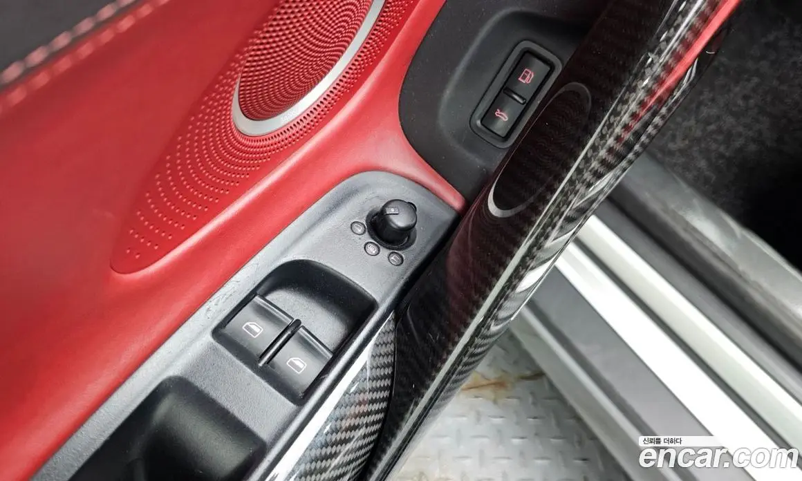 Audi R8 2012 5.2 автомат (гидро), фото 16