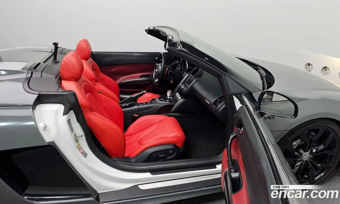 Audi R8 2012 5.2 автомат (гидро), фото 17