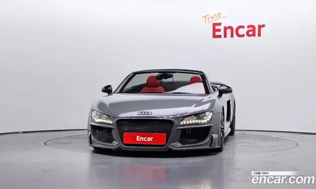 Audi R8 2012 5.2 автомат (гидро), миниатюра 3