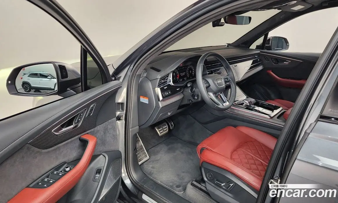Audi SQ7 2025 4.0 автомат (гидро), фото 13
