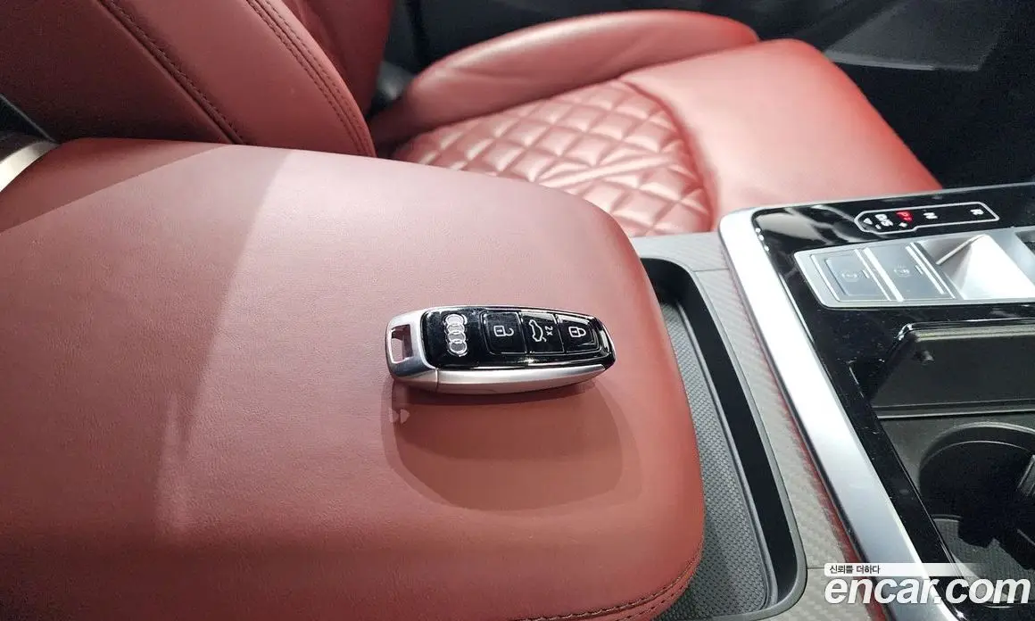 Audi SQ7 2025 4.0 автомат (гидро), фото 21