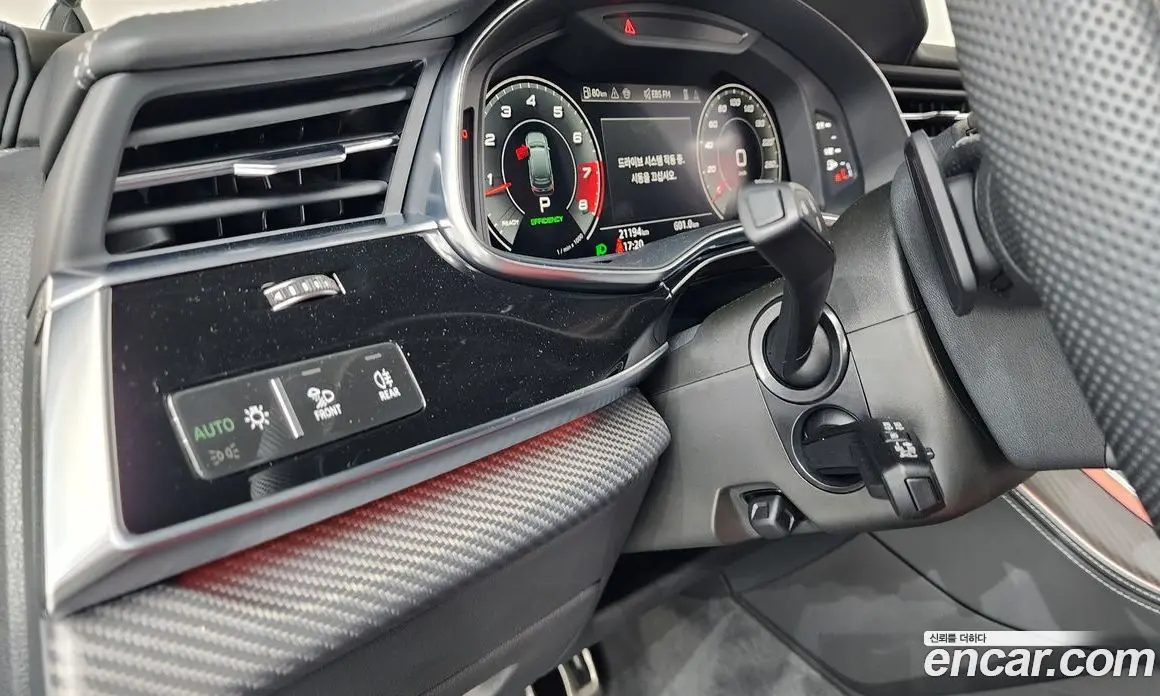 Audi SQ7 2025 4.0 автомат (гидро), фото 29