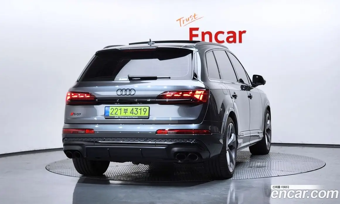 Audi SQ7 2025 4.0 автомат (гидро), фото 4
