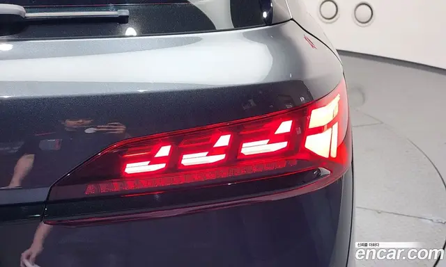 Audi SQ7 2025 4.0 автомат (гидро), миниатюра 9