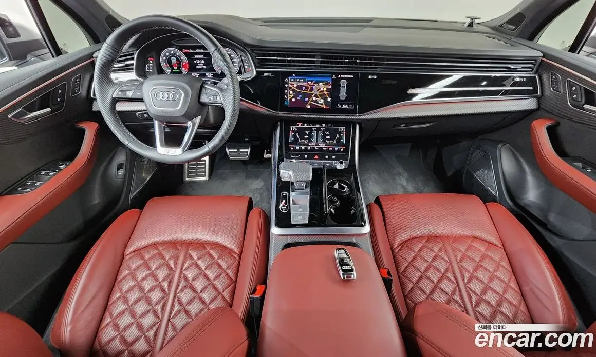 Audi SQ7 2025 4.0 автомат (гидро), фото 10