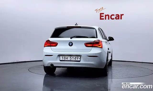 BMW 1 серия 2017 2.0 автомат (гидро), миниатюра 4