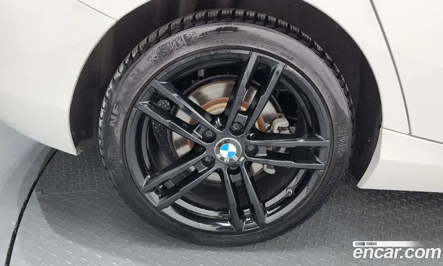 BMW 1 серия 2017 2.0 автомат (гидро), миниатюра 5
