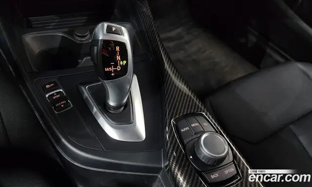 BMW 1 серия 2017 2.0 автомат (гидро), миниатюра 9
