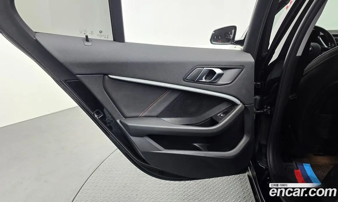BMW 1 серия 2021 2.0 автомат (гидро), фото 15