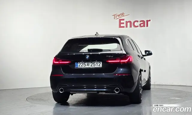 BMW 1 серия 2021 2.0 автомат (гидро), миниатюра 4