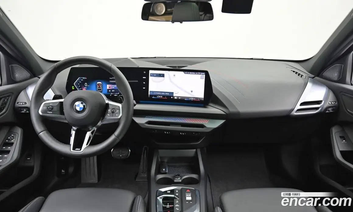 BMW 1 серия 2025 2.0 автомат (гидро), фото 7