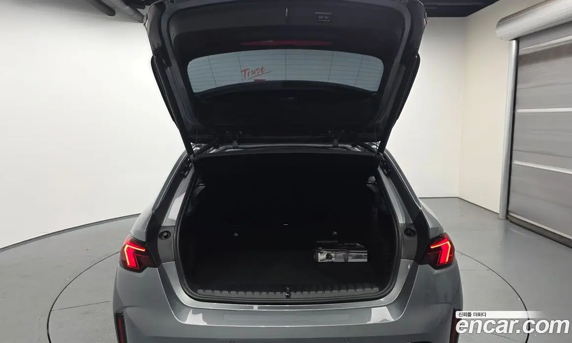 BMW 1 серия 2025 2.0 автомат (гидро), фото 20