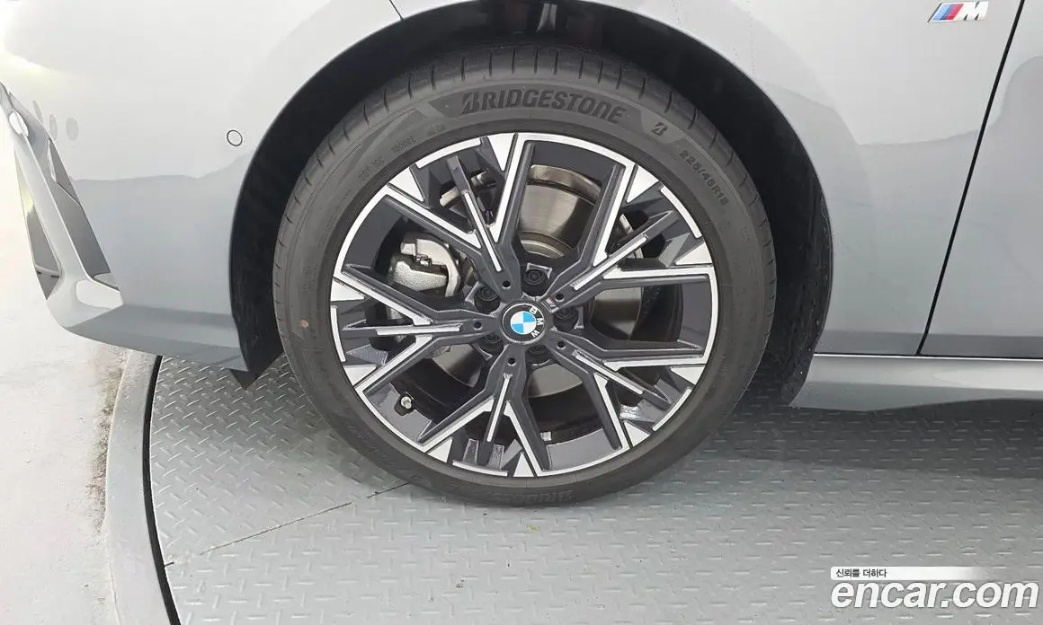 BMW 1 серия 2025 2.0 автомат (гидро), фото 5