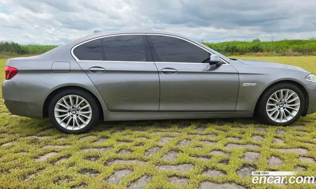 BMW 5 серия 2016 2.0 автомат (гидро), миниатюра 8
