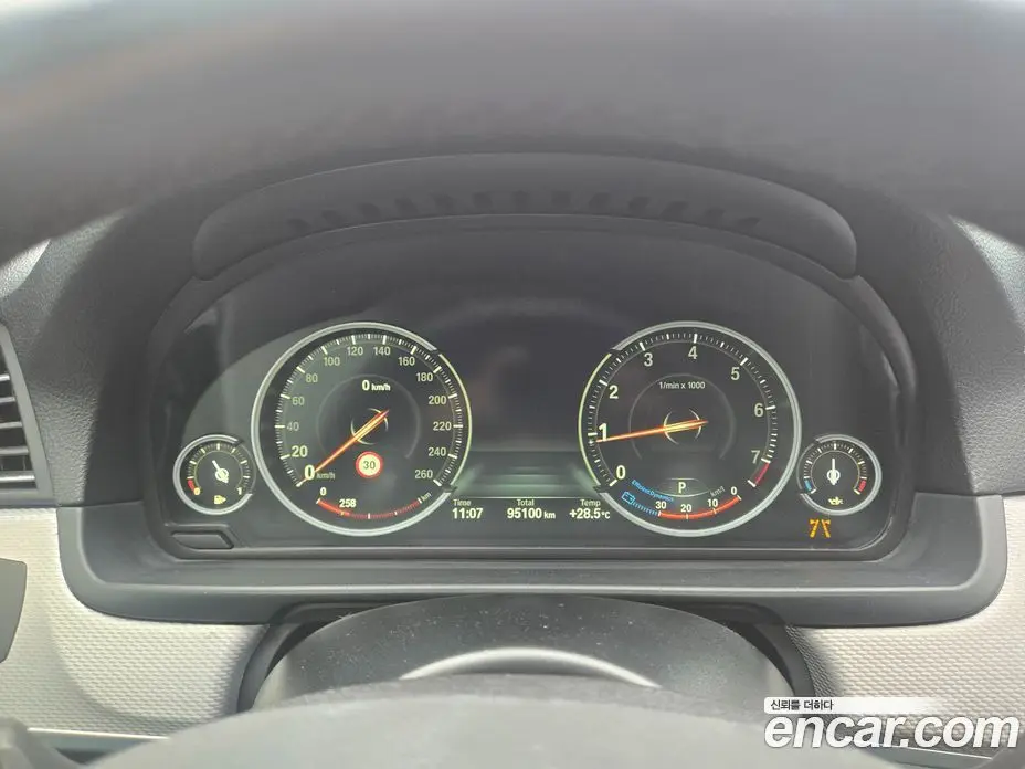 BMW 5 серия 2016 2.0 автомат (гидро), фото 10
