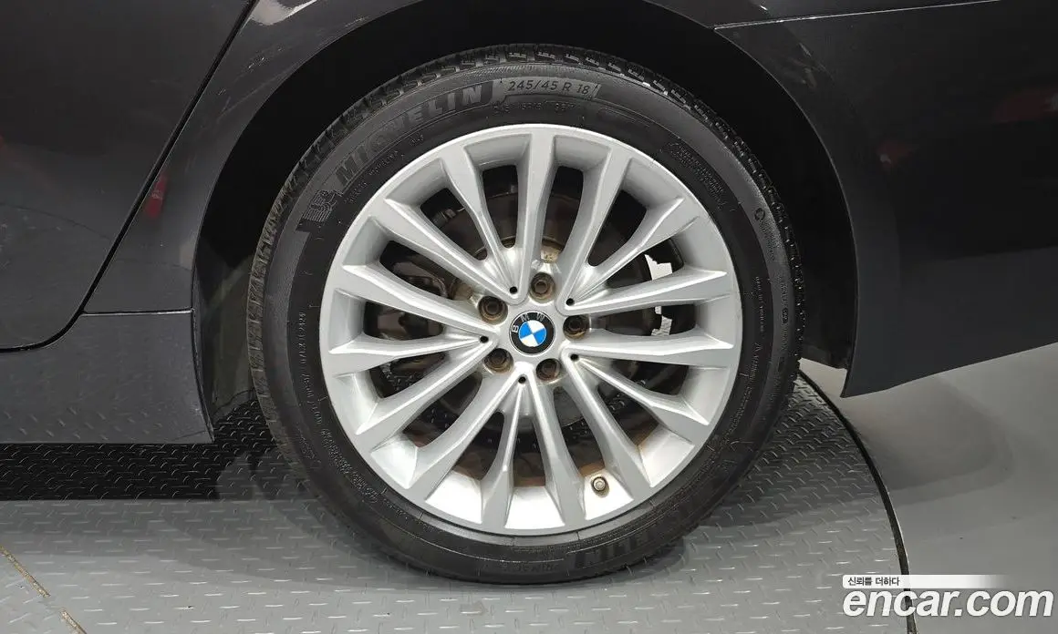 BMW 5 серия 2019 2.0 автомат (гидро), фото 7