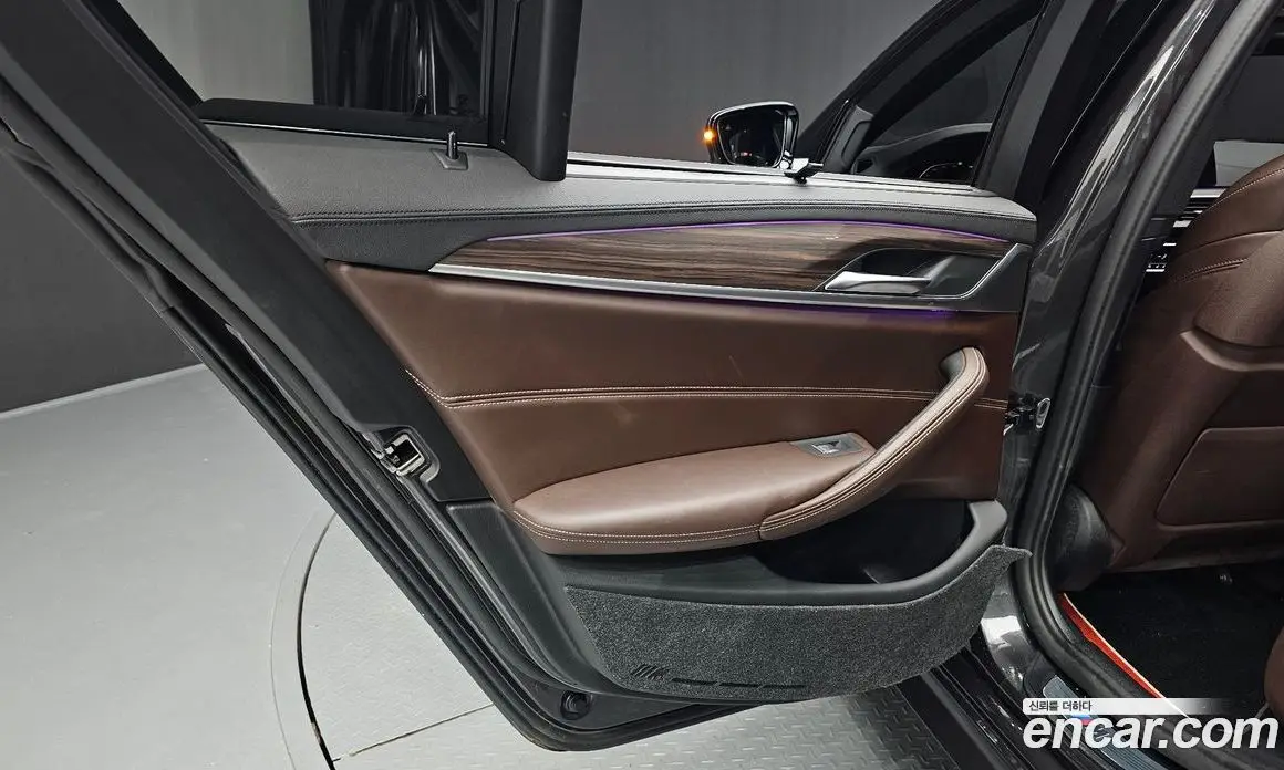 BMW 5 серия 2020 2.0 автомат (гидро), фото 15