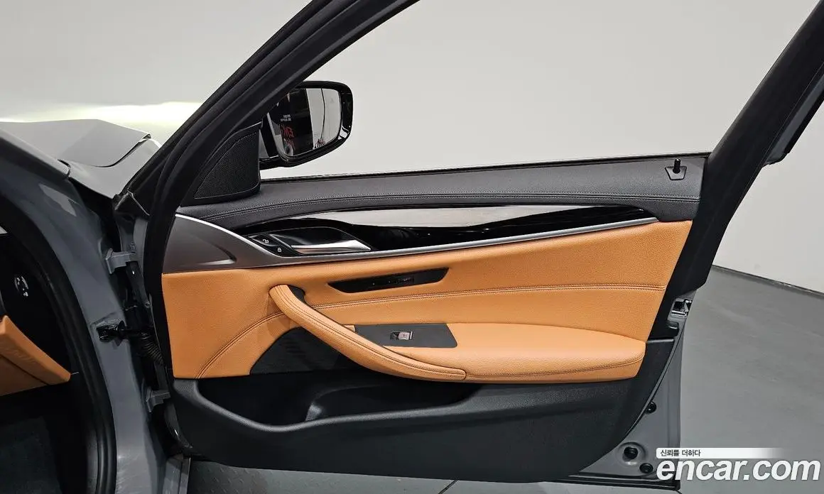 BMW 5 серия 2022 2.0 автомат (гидро), фото 13