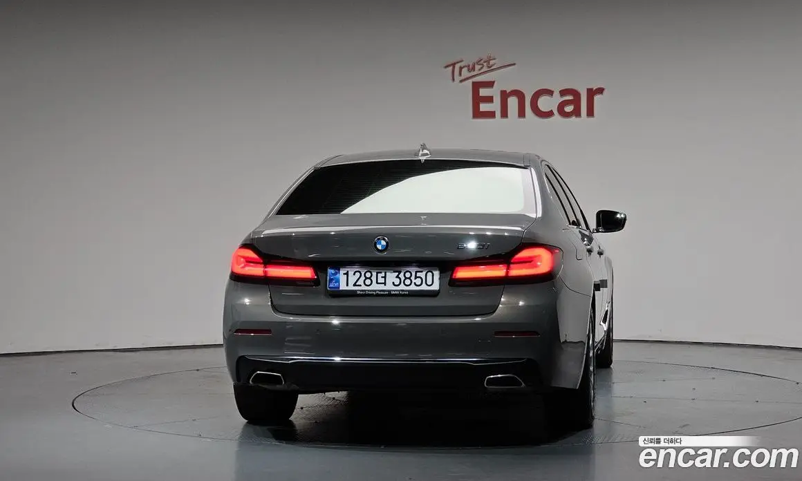 BMW 5 серия 2022 2.0 автомат (гидро), фото 3