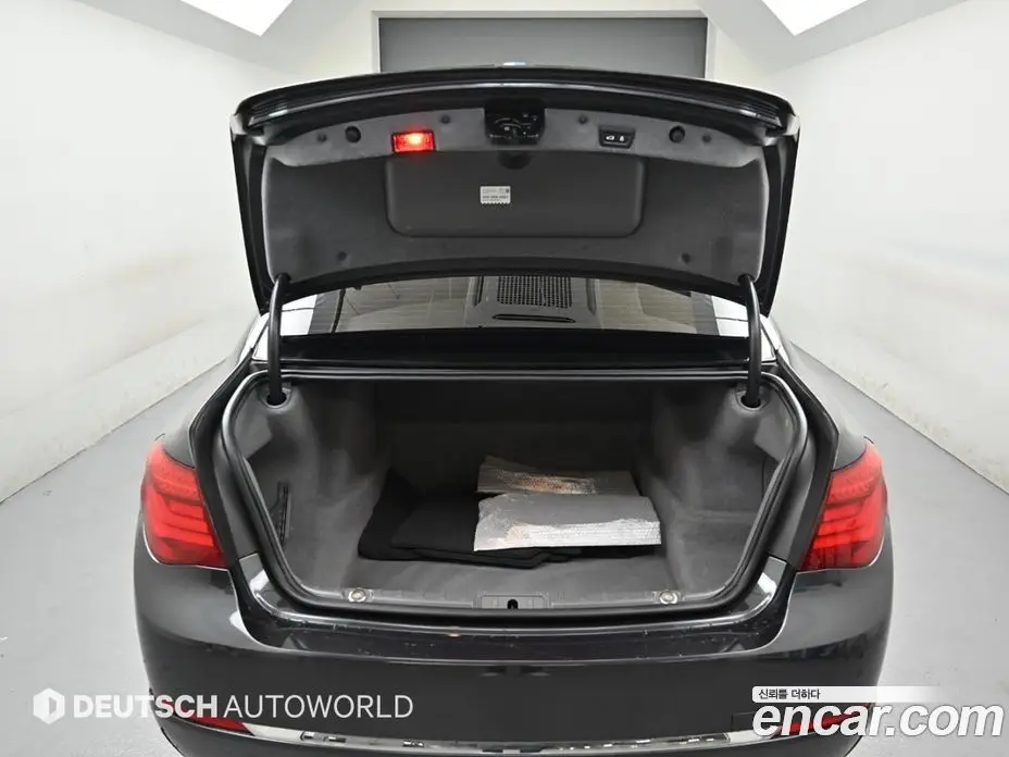 BMW 7 серия 2013 3.0 автомат (гидро), фото 19