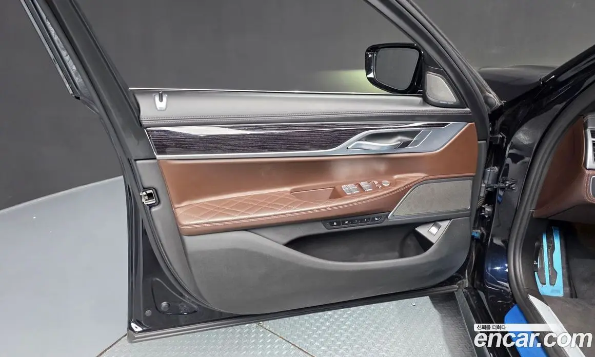 BMW 7 серия 2021 3.0 автомат (гидро), фото 14