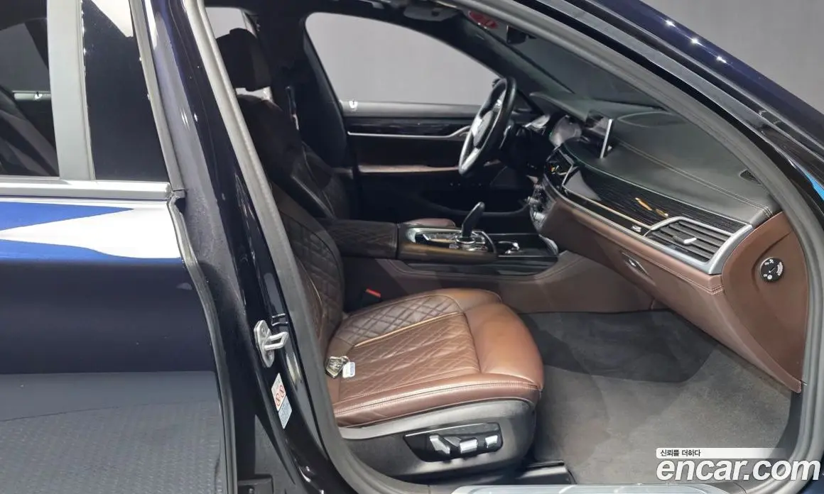 BMW 7 серия 2021 3.0 автомат (гидро), фото 17