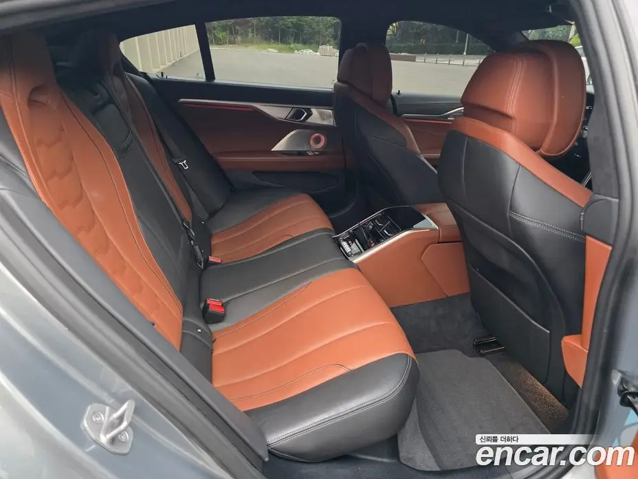 BMW 8 серия 2022 4.4 автомат (гидро), фото 9 BMW 8 серия 2022 4.4 автомат (гидро), фото 9