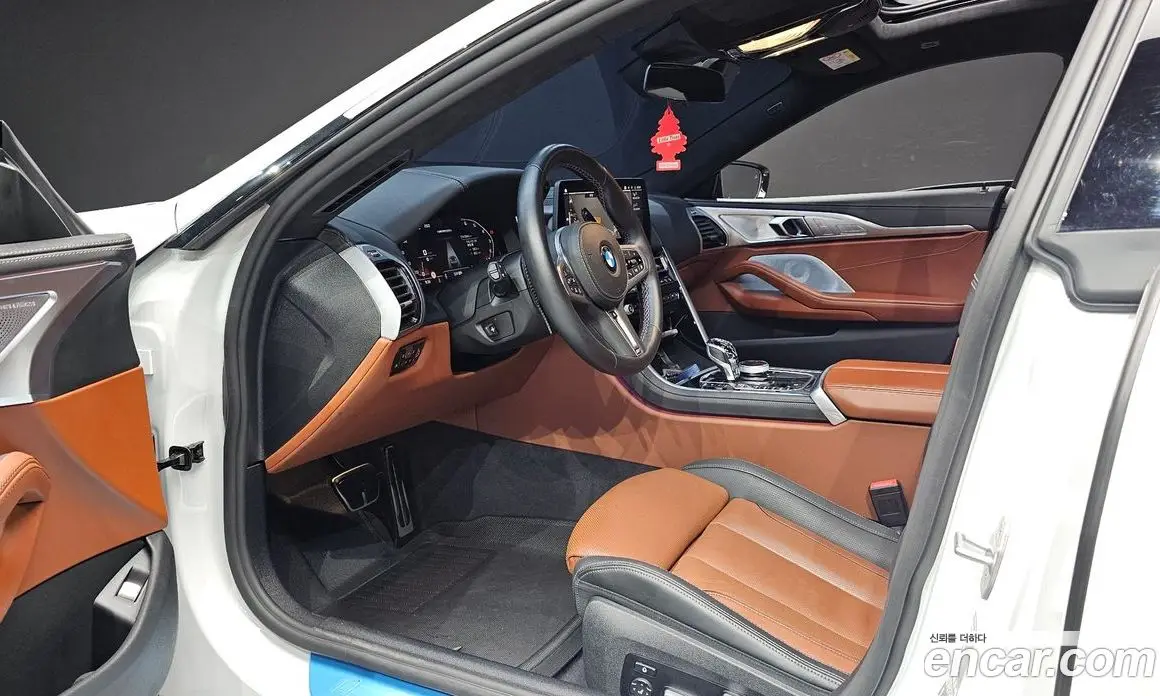 BMW 8 серия 2024 4.4 автомат (гидро), фото 13