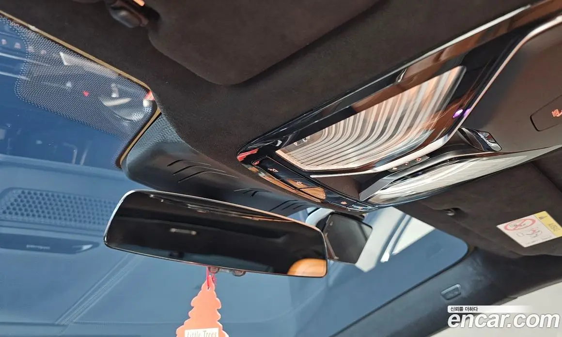 BMW 8 серия 2024 4.4 автомат (гидро), фото 25