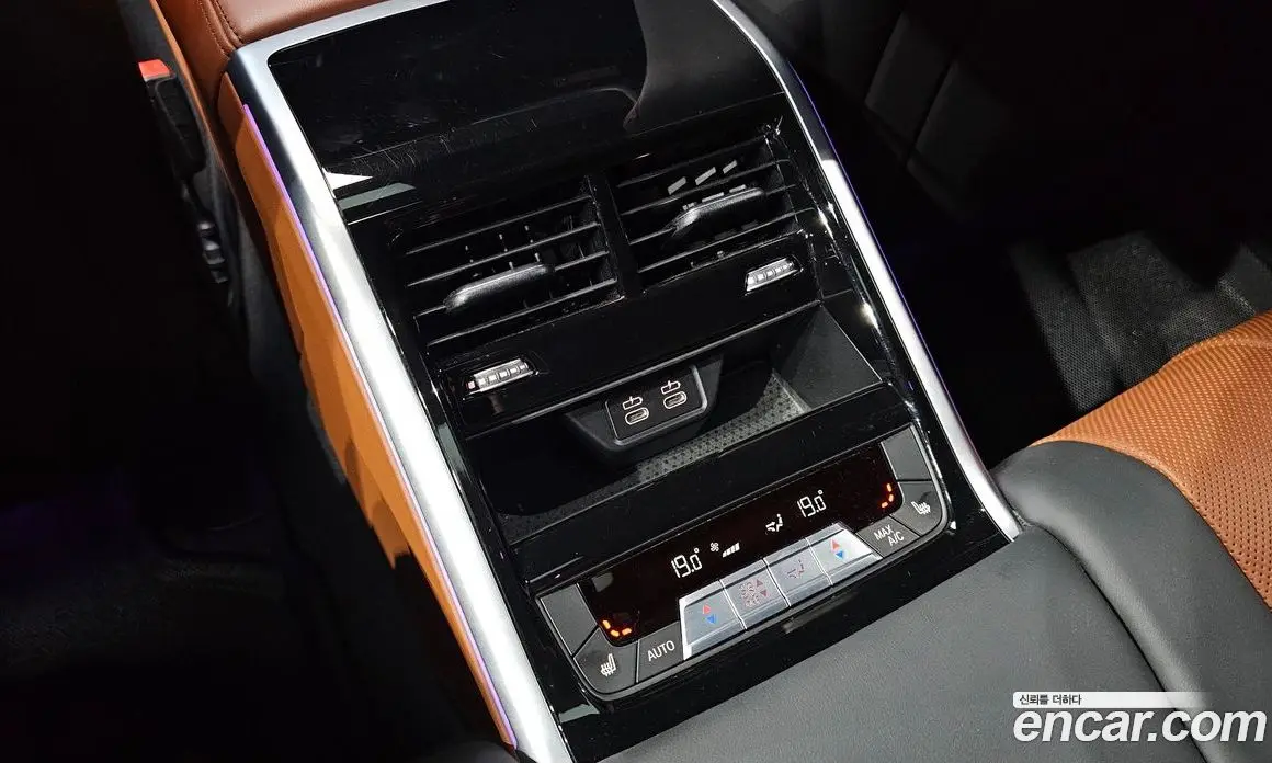 BMW 8 серия 2024 4.4 автомат (гидро), фото 32