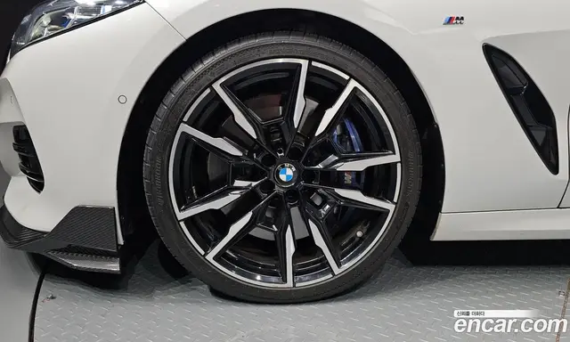 BMW 8 серия 2024 4.4 автомат (гидро), миниатюра 5