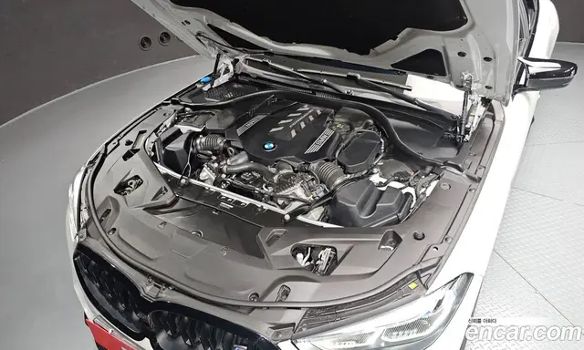BMW 8 серия 2024 4.4 автомат (гидро), миниатюра 6