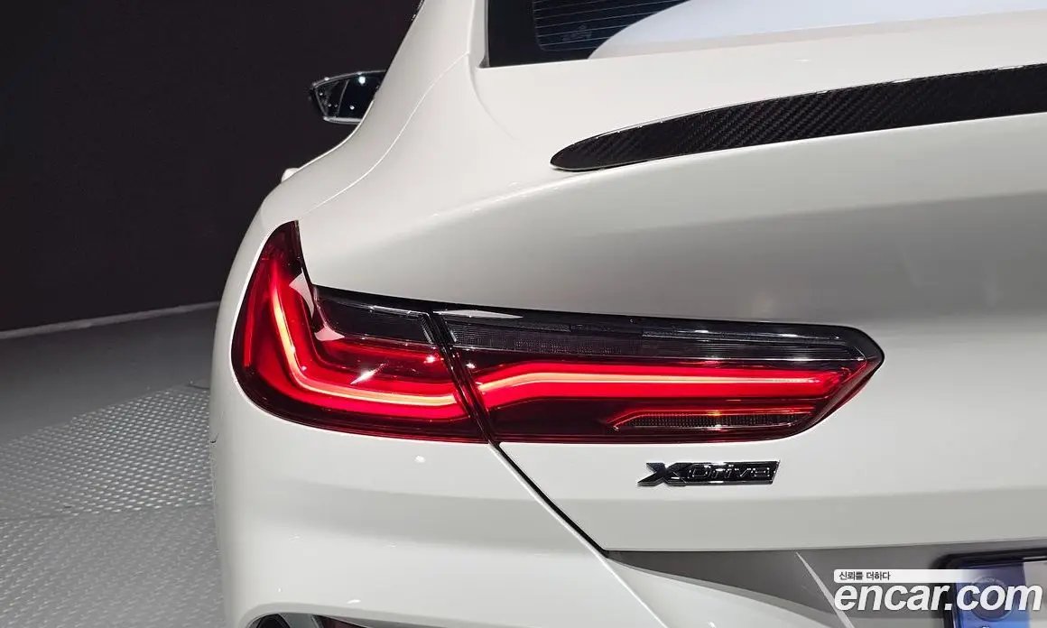 BMW 8 серия 2024 4.4 автомат (гидро), фото 9