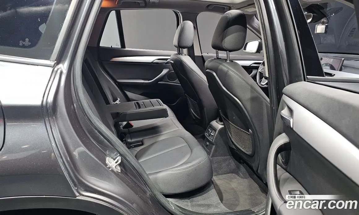 BMW X1 2016 2.0 автомат (гидро), фото 16