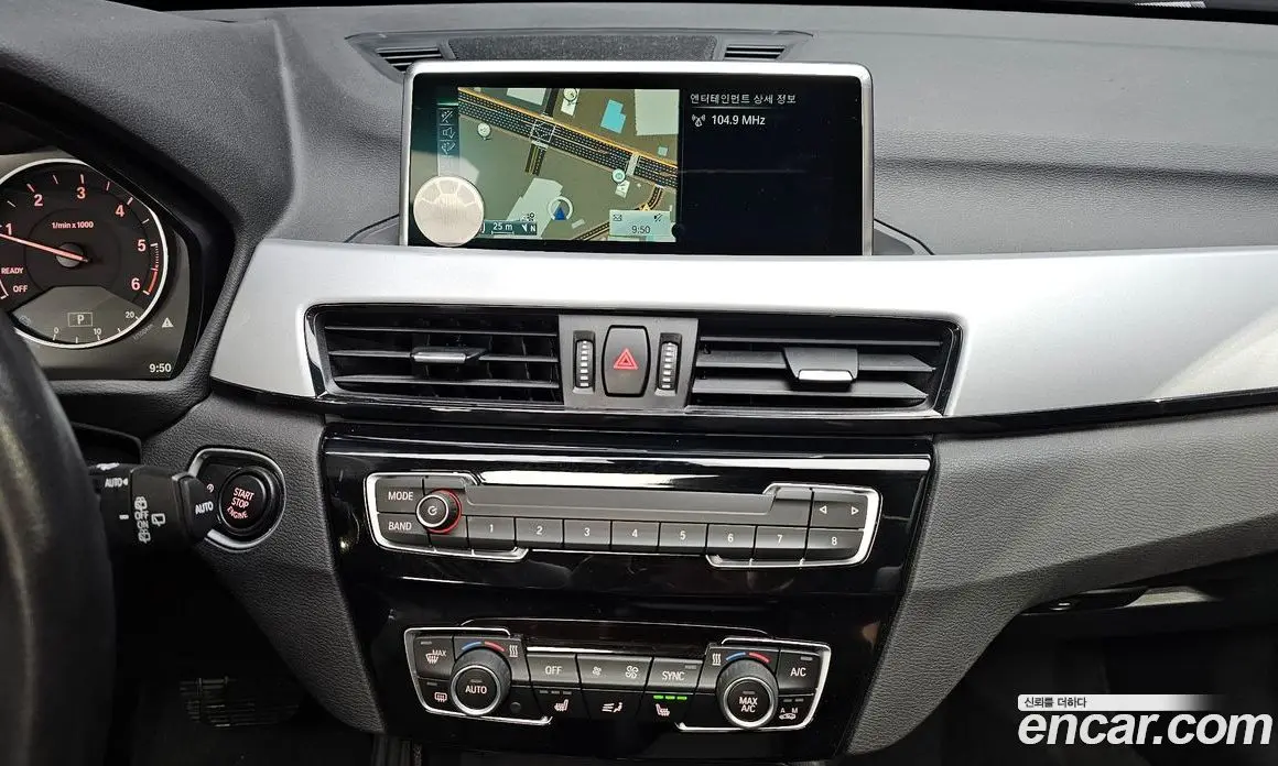 BMW X1 2016 2.0 автомат (гидро), фото 19