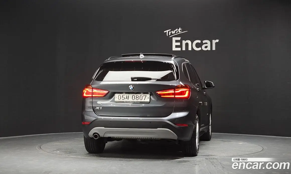 BMW X1 2016 2.0 автомат (гидро), фото 3