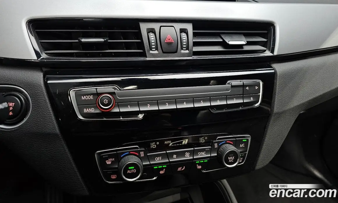 BMW X1 2016 2.0 автомат (гидро), фото 22