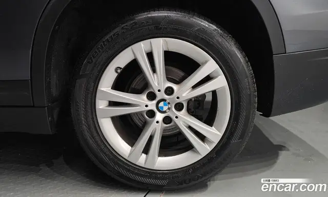 BMW X1 2016 2.0 автомат (гидро), миниатюра 6