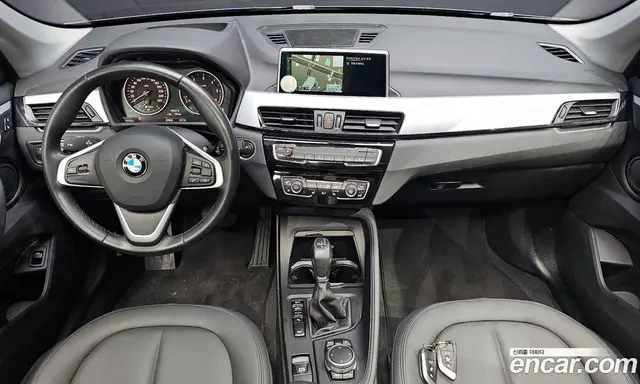 BMW X1 2016 2.0 автомат (гидро), миниатюра 9