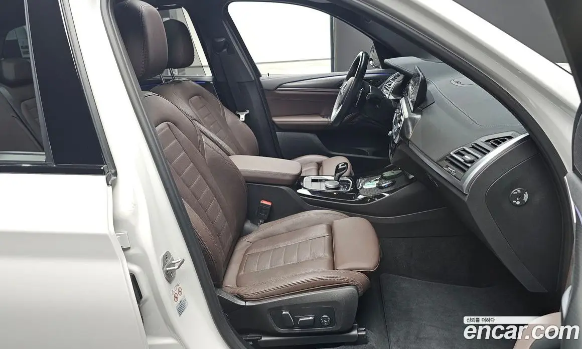 BMW X3 2024 2.0 автомат (гидро), фото 13