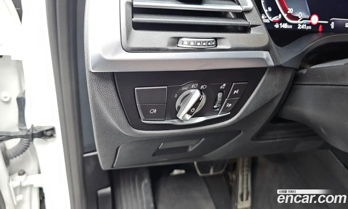 BMW X3 2024 2.0 автомат (гидро), фото 29