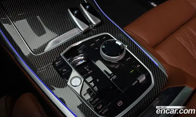 BMW X7 2025 3.0 автомат (гидро), миниатюра 12