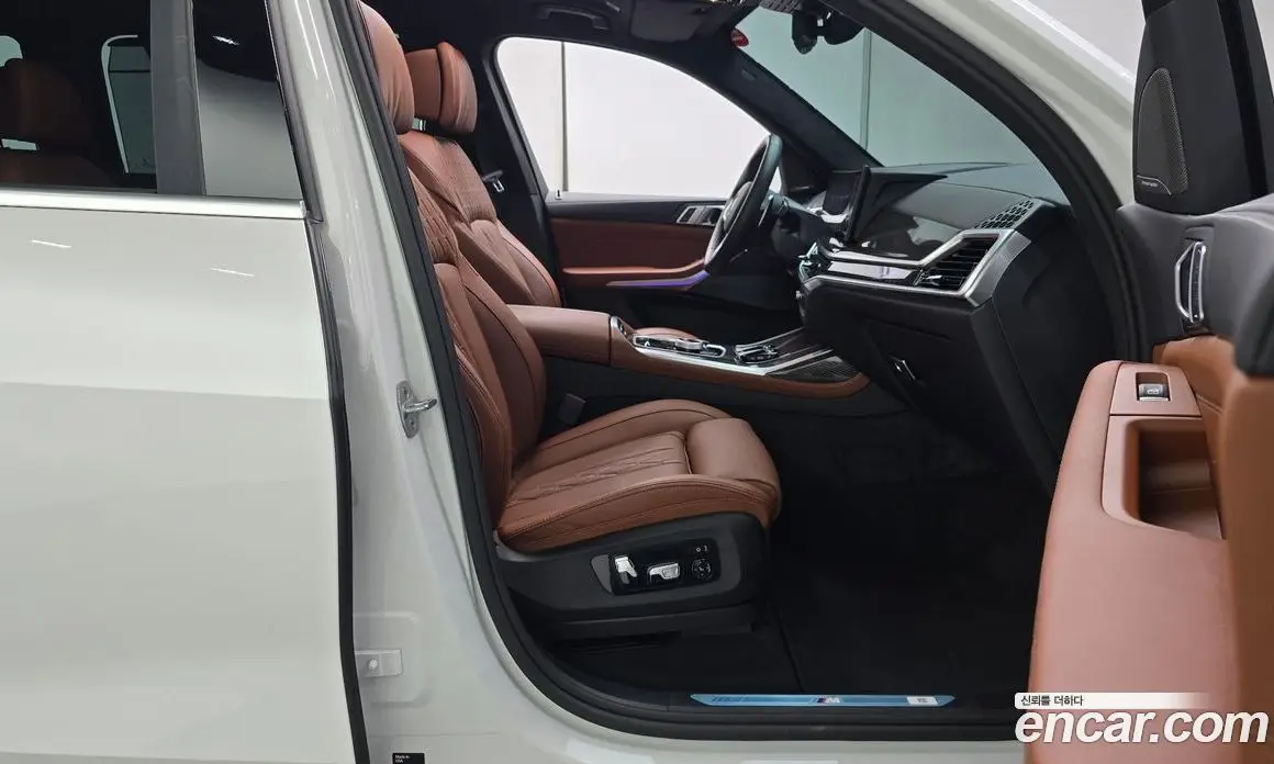 BMW X7 2025 3.0 автомат (гидро), фото 16