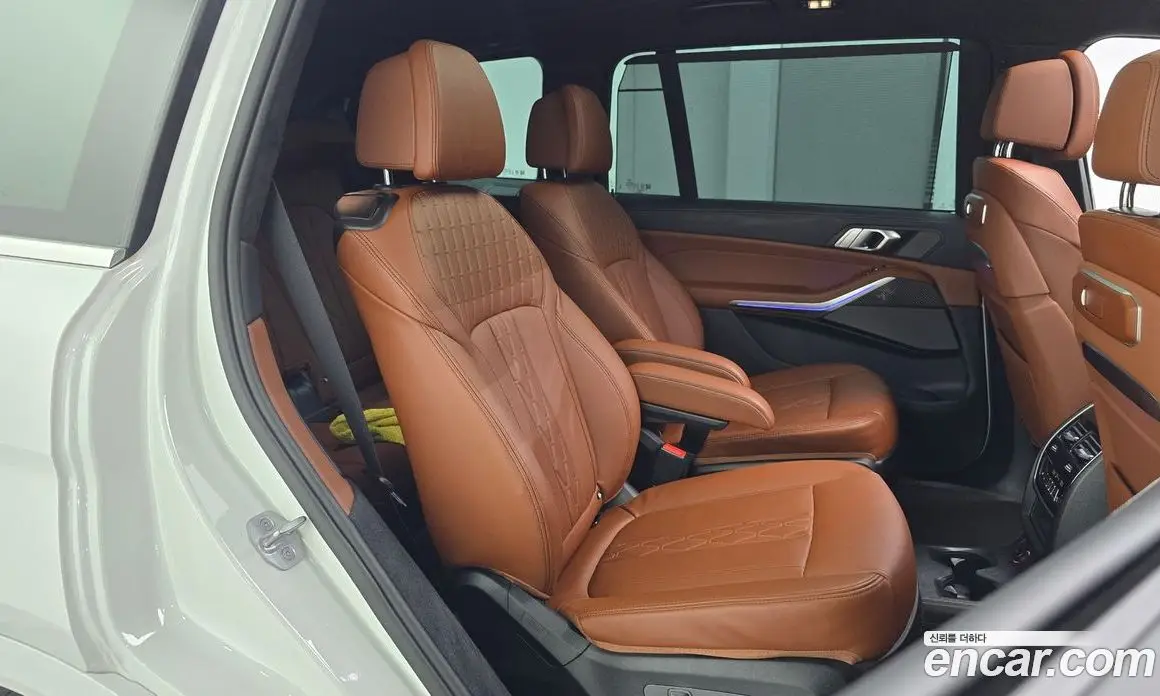 BMW X7 2025 3.0 автомат (гидро), фото 17