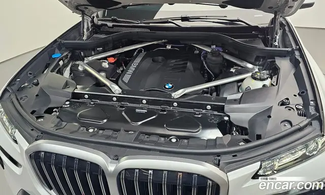 BMW X7 2025 3.0 автомат (гидро), миниатюра 6