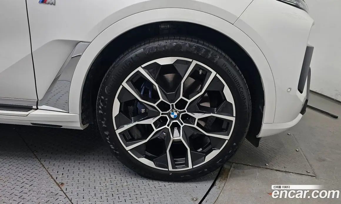 BMW X7 2025 3.0 автомат (гидро), фото 7