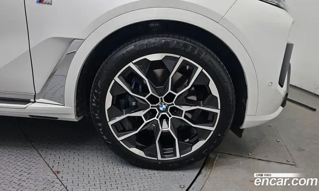 BMW X7 2025 3.0 автомат (гидро), миниатюра 7
