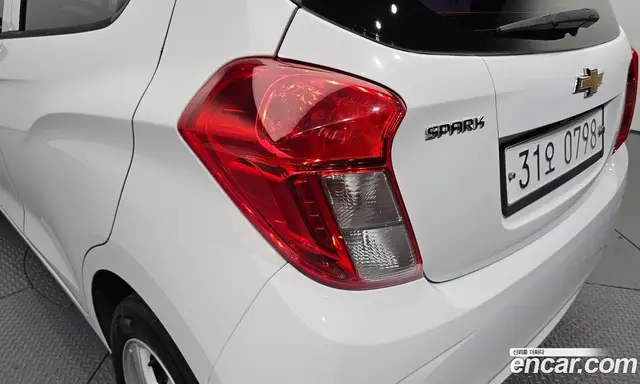 Chevrolet Spark 2016 1.0 автомат (гидро), миниатюра 9