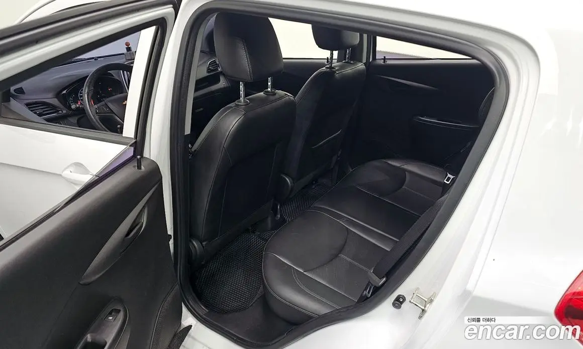 Chevrolet Spark 2017 1.0 автомат (гидро), фото 11 Chevrolet Spark 2017 1.0 автомат (гидро), фото 11
